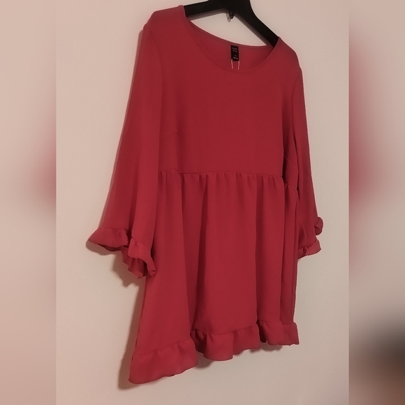 New Red Ruffle Top / Size 1X - Picture 2 of 9